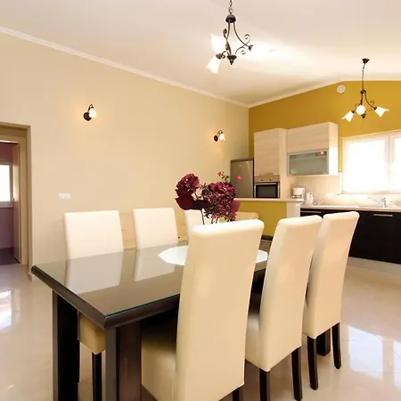 House With A Swimming Pool Prizba, Korcula - 199 Hébergement de vacances Prižba